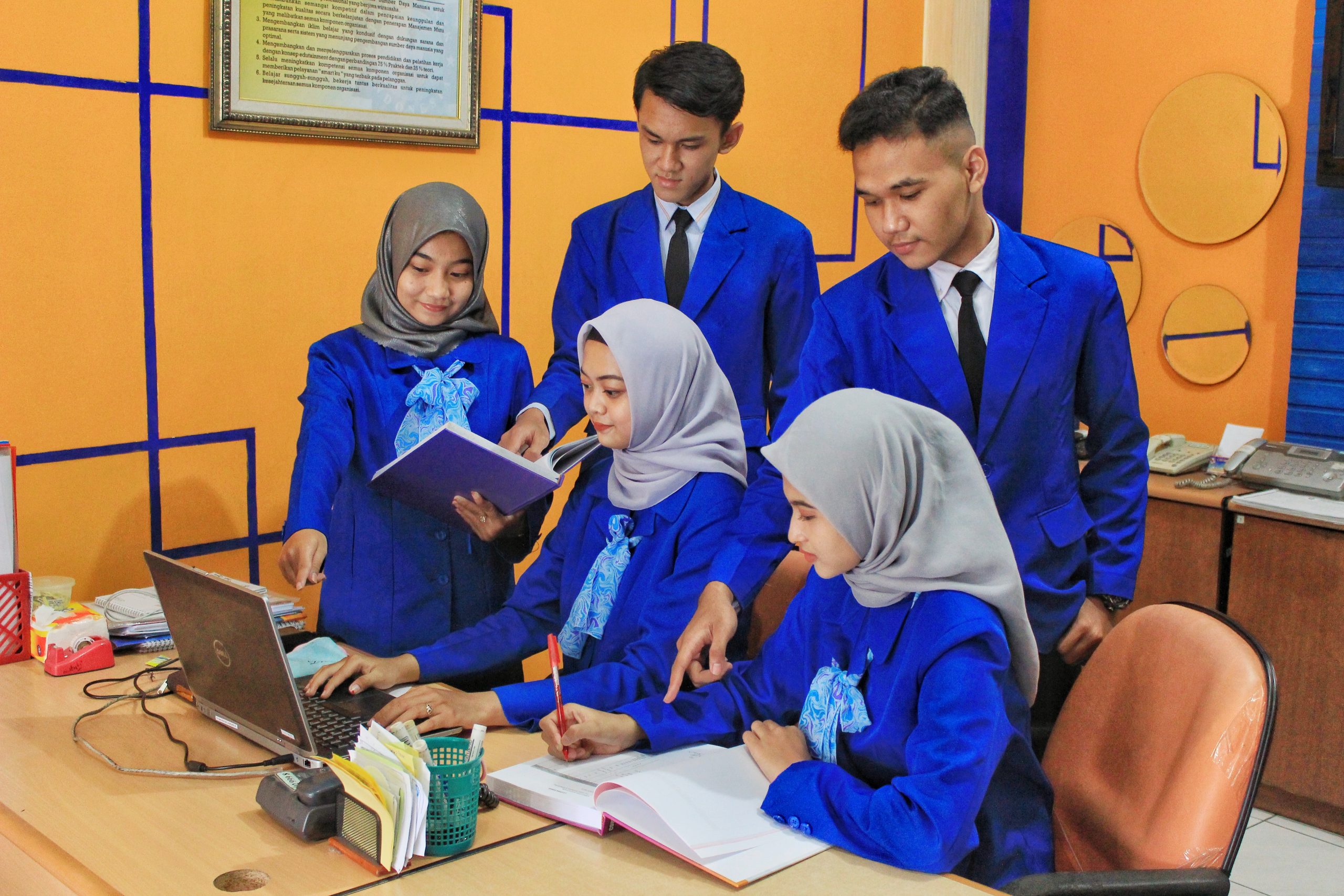 KULIAH KELAS KARYAWAN DI SURABAYA
