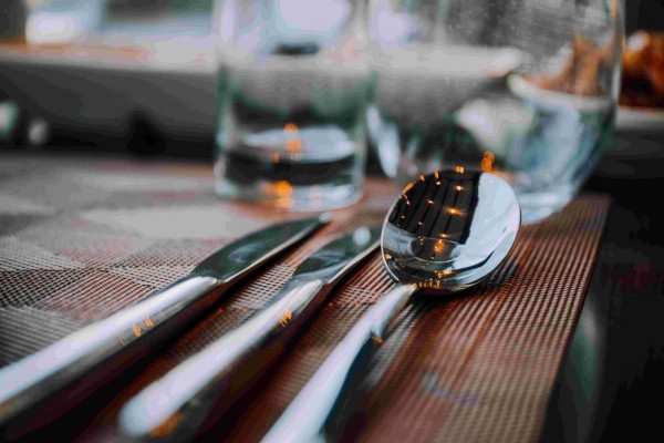 table manner-utama
