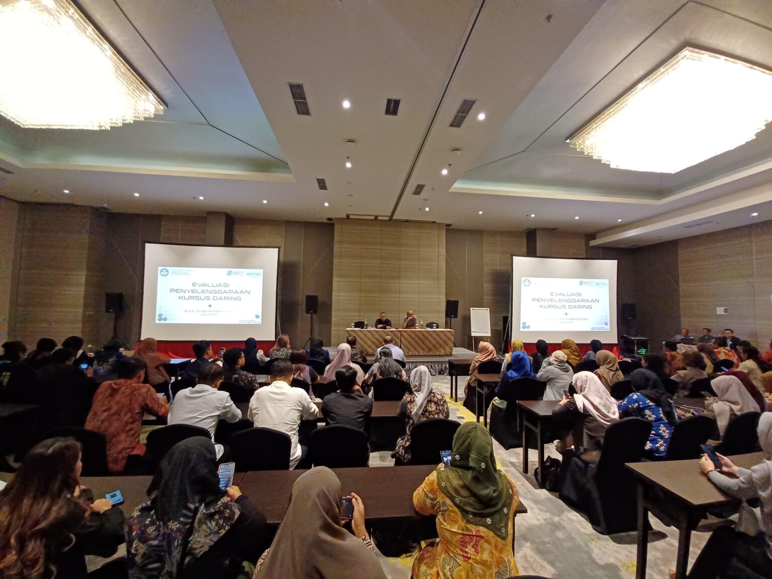 Evaluasi Kursus Daring 2025: Komitmen LKP Politeknik Indonesia Dukung Transformasi Pembelajaran Digital